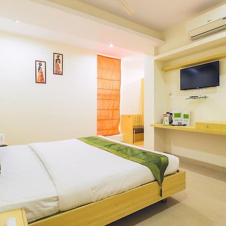 Hotel Oriva Vinflora Residency - Nr Lv Prasad Hospital, Banjara Hills Hyderabad Esterno foto