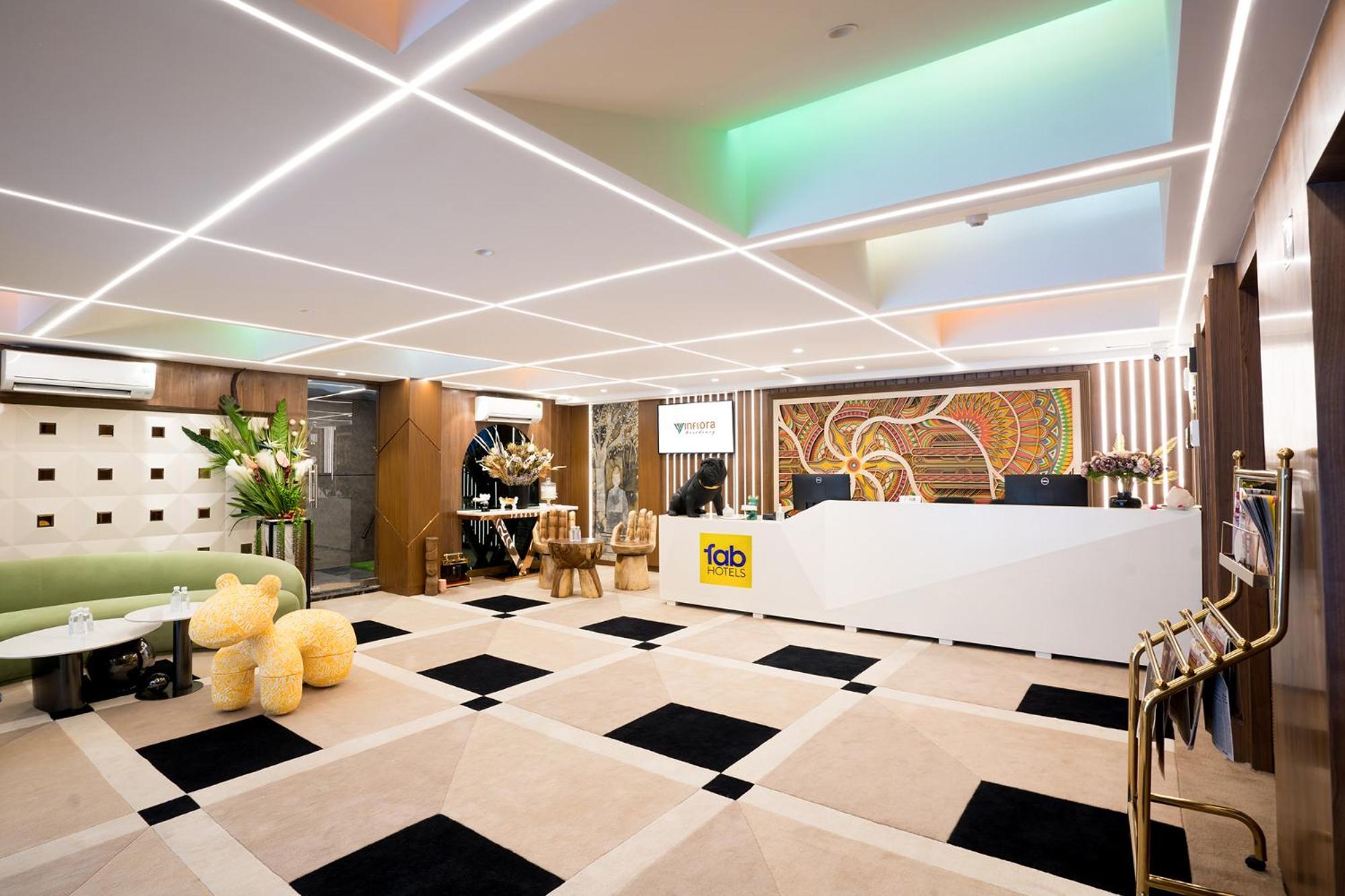 Hotel Oriva Vinflora Residency - Nr Lv Prasad Hospital, Banjara Hills Hyderabad Esterno foto