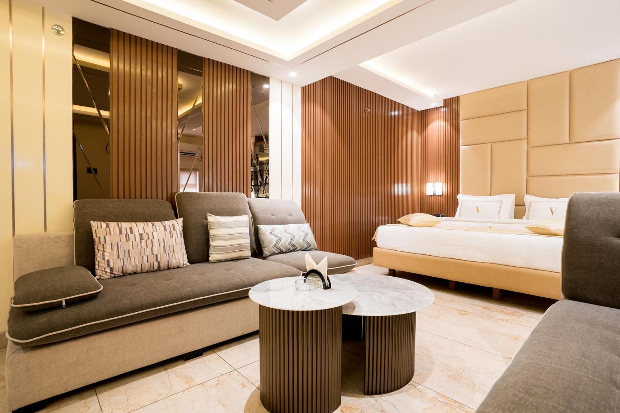 Hotel Oriva Vinflora Residency - Nr Lv Prasad Hospital, Banjara Hills Hyderabad Esterno foto