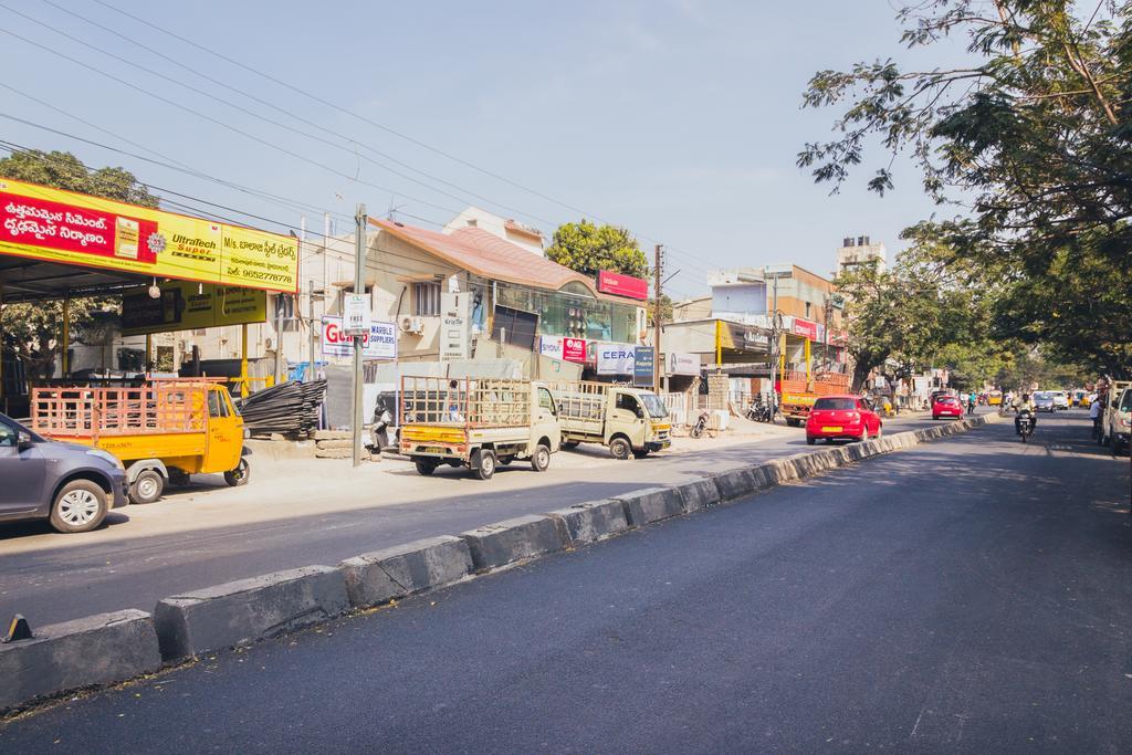 Hotel Oriva Vinflora Residency - Nr Lv Prasad Hospital, Banjara Hills Hyderabad Esterno foto