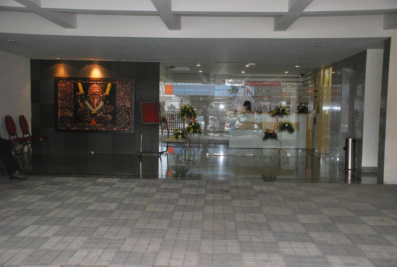 Hotel Oriva Vinflora Residency - Nr Lv Prasad Hospital, Banjara Hills Hyderabad Esterno foto